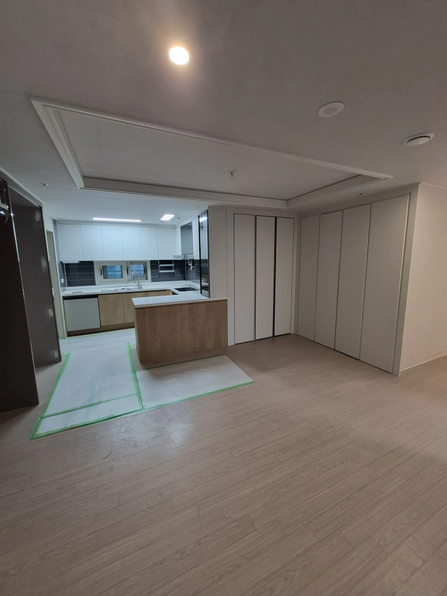 일산 덕양구 29평아파트 필름시공 실크도배 시공 사진